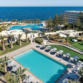 Iberostar Waves Creta Panorama & Mare，位于帕诺尔莫斯雷斯蒙的酒店