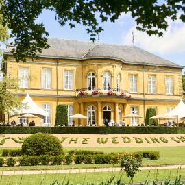 Hotel Kasteel Oost,位于法尔肯堡的酒店