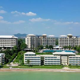 Royal Phala Cliff Beach Resort，位于班昌的酒店