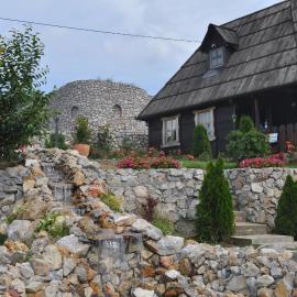 Etno Apartment Vrdnik，位于维尔蒂尼克的酒店
