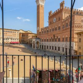The Balcony Suite - Piazza del Campo