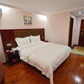 GreenTree Inn JiangSu YanCheng West Bus Station Business Hotel，位于盐城的酒店