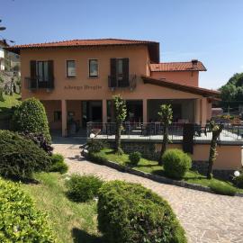 Albergo Breglia，位于皮尔斯亚的酒店