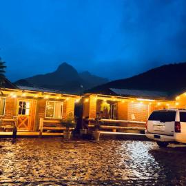 Cabañas Villa Escondida，位于Urique的酒店