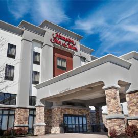 Hampton Inn & Suites Tulsa/Tulsa Hills，位于塔尔萨的酒店