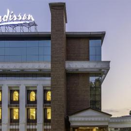 Radisson Srinagar，位于斯利那加的酒店