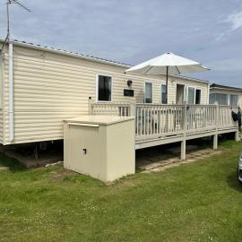 Your Happy Place - 8 Berth Caravan 5 minutes from lovely sandy beach，位于赫彻姆的酒店