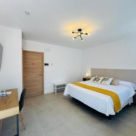 HOTEL MUSEO Lucainena，位于卢凯内纳-德拉斯托雷斯的酒店