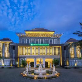 Wyndham Garden Yogyakarta Hotel Conference & Action Park，位于斯勒曼的酒店