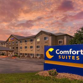 Comfort Suites Omaha Northwest，位于Maplewood Estates的酒店
