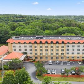 Comfort Suites Near Casinos,位于诺维奇的酒店