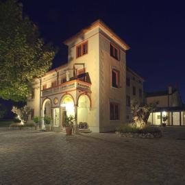 Villa dei Tigli 920 Liberty Resort，位于Rodigo的酒店
