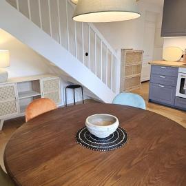Amrum Lounge - Stilvolle Ferienwohnung mit Gartenidylle，位于内贝尔的酒店