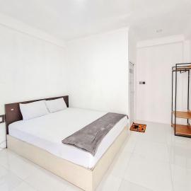 Niti Stay Syariah near Stasiun Wates RedPartner，位于Wates的酒店