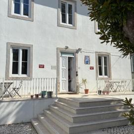 Sintra Flower Vintage Chalet，位于辛特拉的酒店