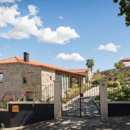Valados do Outeiro - Casas de Campo，位于巴伦西亚的酒店