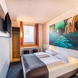 B&B Hotel Freiburg-Nord，位于弗莱堡的酒店