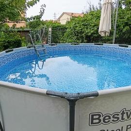 La Casa di Mara con Piscina, Giardino, Parcheggio Privato a Sistiana，位于西斯蒂亚纳的酒店