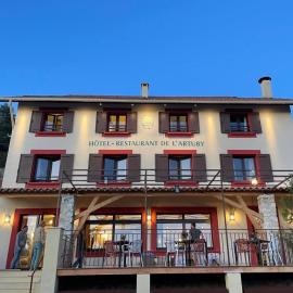 Logis Hotel de l'Artuby,位于Séranon的酒店
