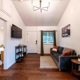 Columbia Cabins Cabin 1，位于索诺拉的酒店