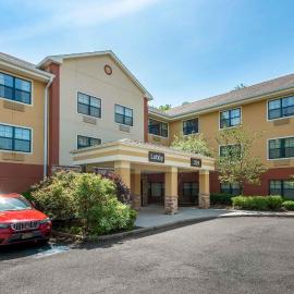 Extended Stay America Suites - Red Bank - Middletown，位于雷德班克的酒店