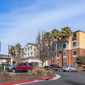 Extended Stay America Suites - San Rafael - Francisco Blvd East，位于圣拉斐尔的酒店