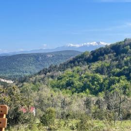 Tiny House en bois，位于Cubières-sur-Cinoble的酒店