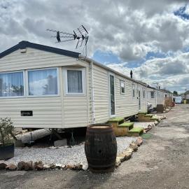 Four-bed Delta Caravan, Uddingston, Glasgow Located in Uddingston, Glasgow at Maryville Caravan Site，位于阿丁斯顿的酒店