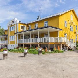 Hotel Merikruunu，位于德拉格斯菲耶德的酒店