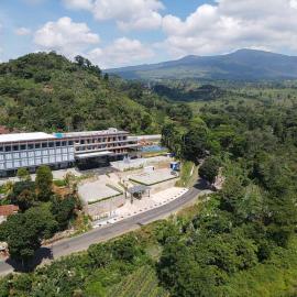 Laska Hotel & Resort Ciater，位于塞亚特的酒店