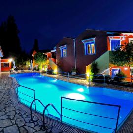 Vliho Bay Boutique Hotel，位于耶尼翁的酒店