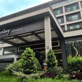 Sunday Hevea Hotel and Resort，位于安吉利斯的酒店