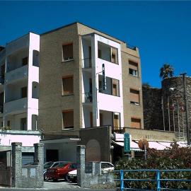 Hotel Gino，位于诺利的酒店