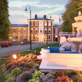 Park Hall Hotel and Spa Wolverhampton，位于伍尔弗汉普顿的酒店
