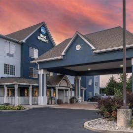 Best Western Fort Wayne Inn & Suites North，位于韦恩堡的酒店