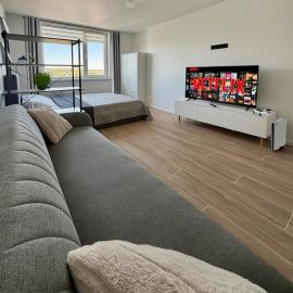 Fresh apartment, self check-in, high-speed WiFi, AC，位于Comrat的酒店