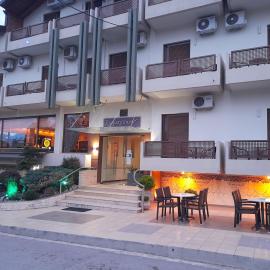 Hotel Prigipikon Suites and sofites