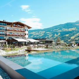 HELD - Hotel & Spa , 4 Sterne Superior, Zillertal，位于菲根的酒店