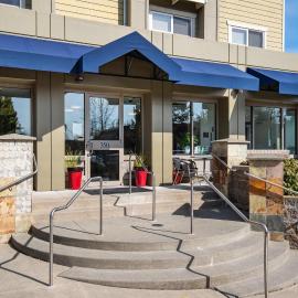 Marshall Suites Bainbridge Island, SureStay Collection by BW，位于班布里奇岛的酒店