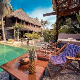 Paraíso del Surf, A 50m de las Olas Perfectas, AC, Starlink, Piscina, La Saladita surf，位于La Salada的酒店