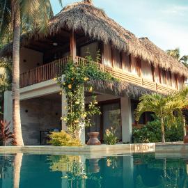 Villa Gato Surf Houses grande 4-6 personas, Starlink, AC, alberca, 50 m del spot La Saladita，位于La Salada的酒店