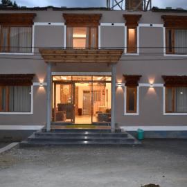 Hotel Stago Ladakh,位于Drās的酒店