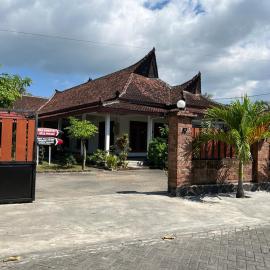 Capital O 92615 Villa Utama D'alas Purwo，位于Ringinpintu的酒店