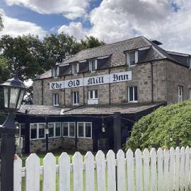 The Old Mill Inn，位于Dyke的酒店