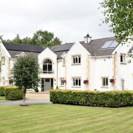 Dungimmon House，位于百利科内尔的酒店