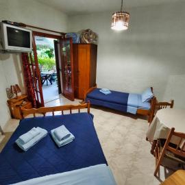 Akrata Golden Beach House 3，位于Aíyira的酒店