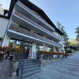 Vila Intre Lacuri，位于索瓦塔的酒店