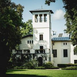Pałac Kłanino，位于帕克的酒店