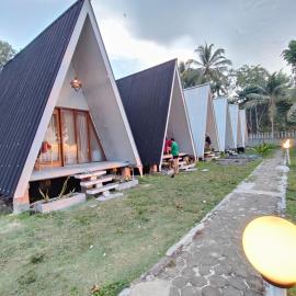 Krui Ocean Cottage BV，位于Krui的酒店