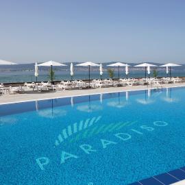 Aparthotel Paradiso，位于内塞伯尔的酒店